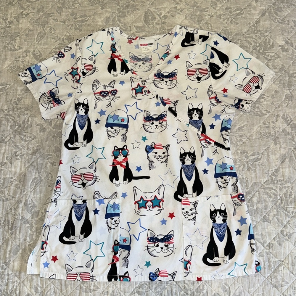 ScrubStar Cats Scrubs Top Women’s Size Small